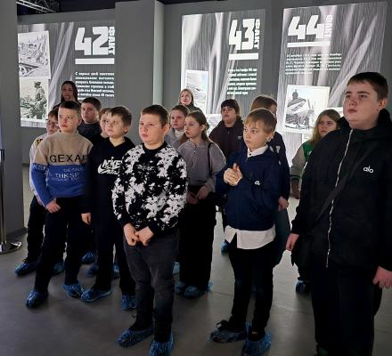 Выставка «80 фактов о блокаде Ленинграда» начала свою работу